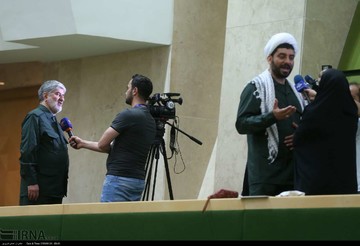 حضور نمایندگان با لباس سپاه در مجلس