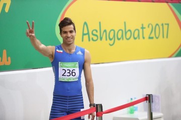 واکنش سریعترین مرد ایران به رقابت با چغرهای بد بدن!