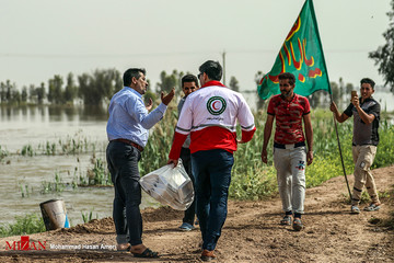 امدادرسانی به مناطق در محاصره سیل خوزستان