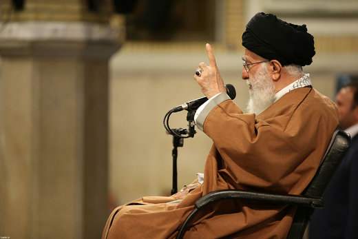 دیدار جمعی از پاسداران و خانواده‌های آنان با آیت‌الله خامنه‌ای، رهبر معظم انقلاب اسلامی