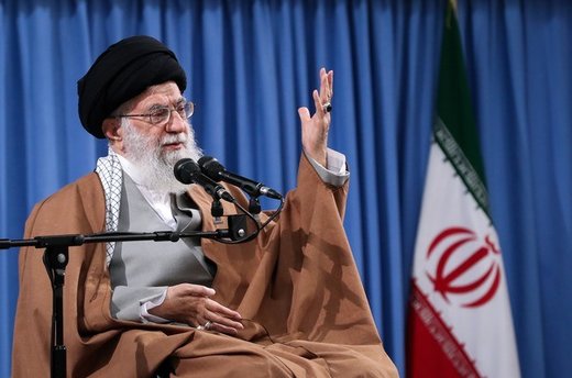 دیدار جمعی از پاسداران و خانواده‌های آنان با آیت‌الله خامنه‌ای، رهبر معظم انقلاب اسلامی