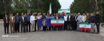 زنجیره انسانی حمایت از سپاه در جزیره خارک