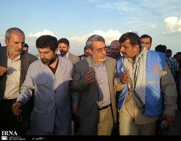 وزیر کشور، مردم اهواز را به آرامش فراخواند