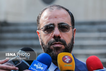 امیری، معاون پارلمانی روحانی در جمع اهالی شوشتر: درصدد تجهیز منابع برای جبران خسارت سیل هستیم