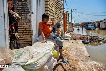 ورود سیلاب به غرب اهواز