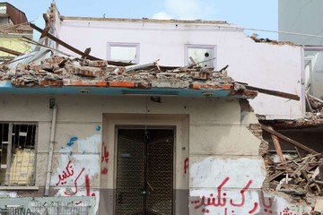 تخریب خانه کودکی ابتهاج در رشت‎