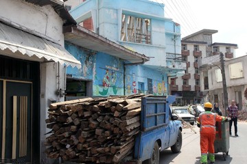 تخریب خانه کودکی ابتهاج در رشت‎