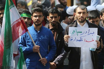 تجمع طلاب و روحانیون حوزه علمیه مروی در حمایت از سپاه