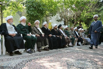تجمع طلاب و روحانیون حوزه علمیه مروی در حمایت از سپاه