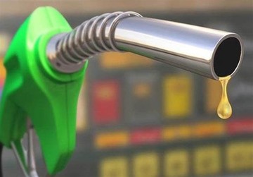 افزایش ۲۶ درصدی قیمت بنزین در آمریکا
