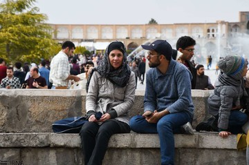 گردشگران خارجی در شهر تاریخی اصفهان