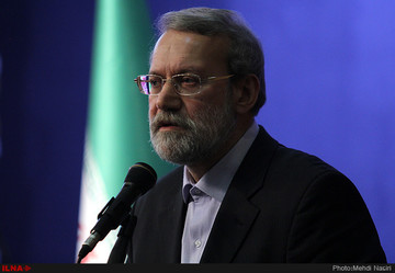 واکنش لاریجانی به امکان حضورش در انتخابات ۱۴۰۰: در این وادی نیستم