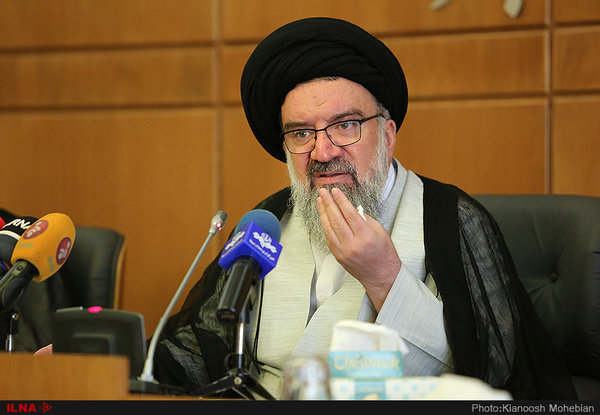 سید احمد خاتمی: آمریکا نمیگذارد کمکهای جهانی برای سیلزدگان به کشورمان برسد