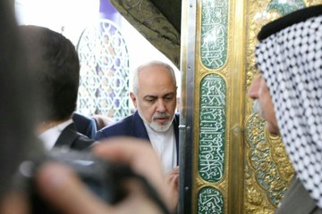 ظریف در سرزمین زینب (س) چه ماموریتی دارد؟