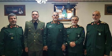 دیدار معنادار ۲ فرمانده سپاه و ارتش/ ارتش و سپاه ید واحده هستند