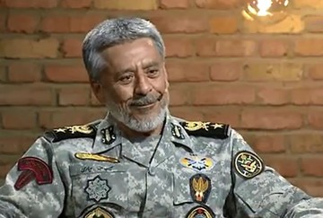 تصویری از دیدار معاون هماهنگ کننده ارتش با آیت‌الله جنتی