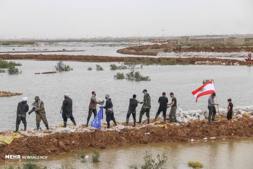 حضور جوانان لبنانی در امدادرسانی به مناطق سیل‌زده خوزستان
