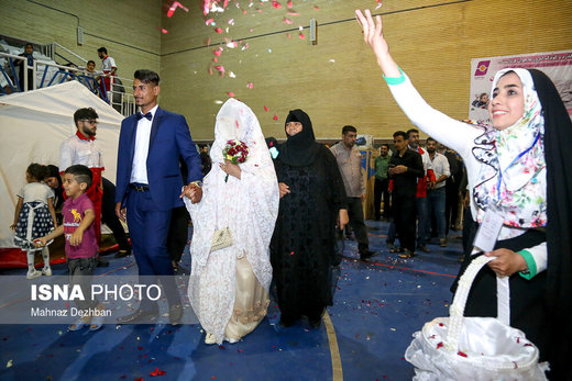 جشن ازدواج دو زوج سیل‌زده خوزستانی