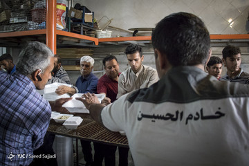 امدادرسانی مواکب اربعین حسینی به سیل‌زدگان خوزستانی