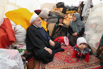 بازدید رئیس‌جمهور از روستای چم‌مهر