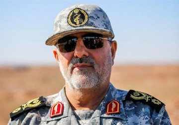 فرمانده نیروی زمینی سپاه به قرارگاه‌های مرزی: برای برخورد با هرگونه ناامنی گروهک‌های تروریستی آماده و هوشیار باشید