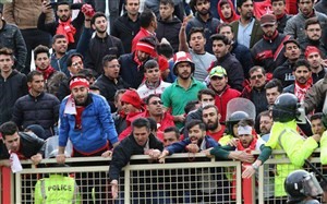 هواداران ناراضی به تمرین تعطیل تراکتور رفتند