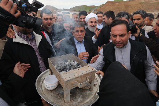 بازدید رئیس‌جمهور از منطقه سیل‌زده پلدختر