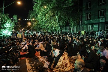 مراسم احیای شب نیمه شعبان در مهدیه تهران