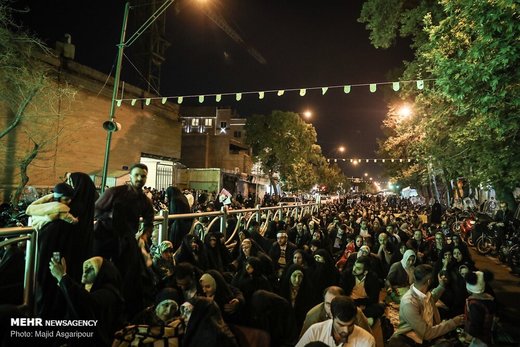 مراسم احیای شب نیمه شعبان در مهدیه تهران