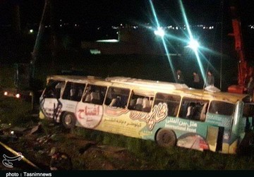 واژگونی اتوبوس در جاده دورود- خرم‌آباد