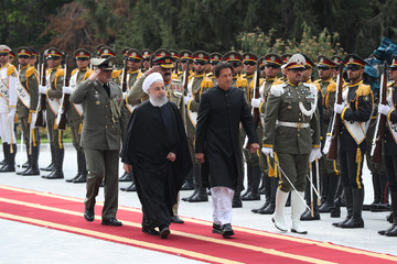 Rouhani accords formal welcome to Imran Khan in Tehran