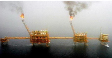 بیانیه کاخ سفید درباره معافیت‌های نفتی ایران/ عکس