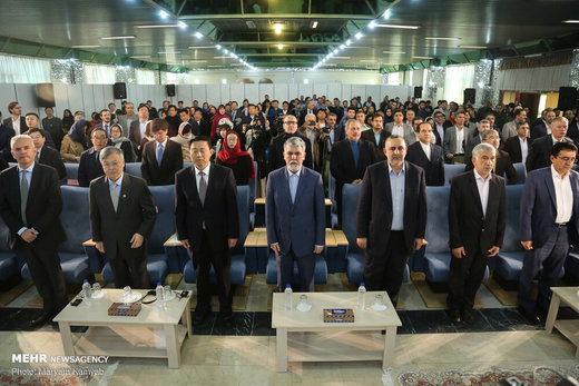 افتتاح سی و دومین نمایشگاه کتاب تهران