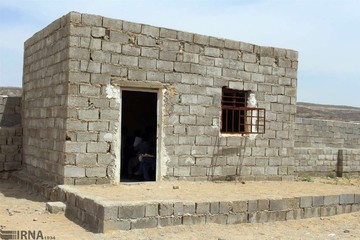 تحصیل دانش‌آموزان روستای رمین چابهار بدون برق و کولر