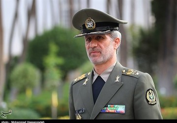 وزير الدفاع الايراني: لن نقبل اي مضايقة في المياه الدولية