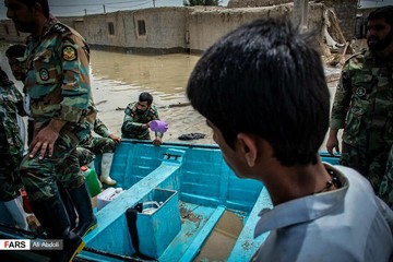 امدادرسانی به سیل‌زدگان هیرمند