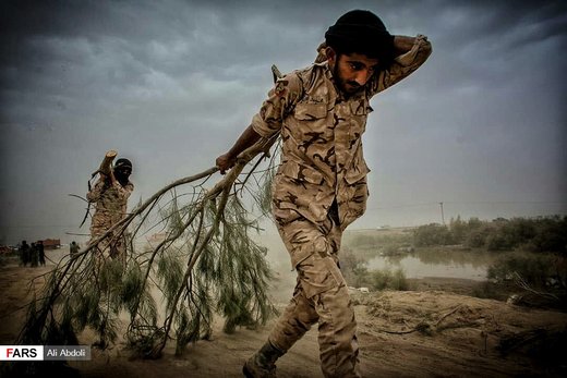 امدادرسانی به سیل‌زدگان هیرمند