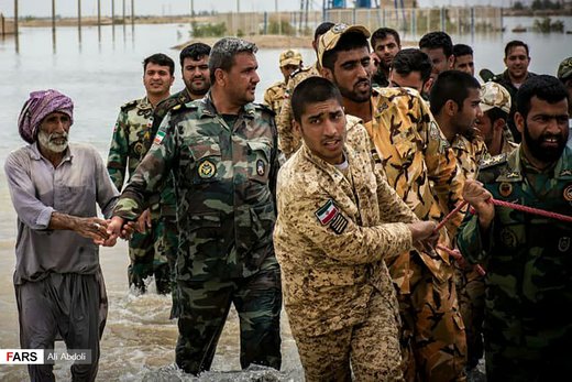 امدادرسانی به سیل‌زدگان هیرمند