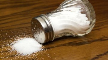 عوامل خطر تغذیه‌ای که ایرانی‌ها را به کشتن می‌دهد/ بلای مصرف نمک در ایران