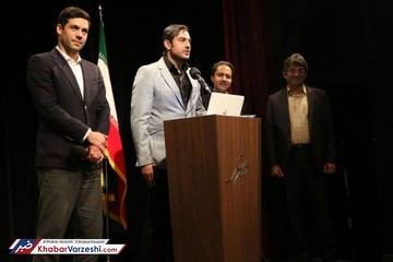 مراسم گلریزان جامعه فوتبال برای کمک به سیل‌زدگان