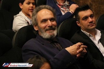 مراسم گلریزان جامعه فوتبال برای کمک به سیل‌زدگان