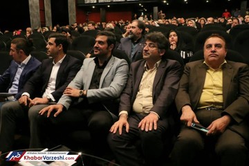 مراسم گلریزان جامعه فوتبال برای کمک به سیل‌زدگان