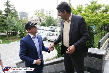 مراسم گلریزان جامعه فوتبال برای کمک به سیل‌زدگان