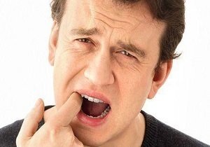 سیگارهای الکترونیکی چه بلایی سر دندان می‌آورد؟