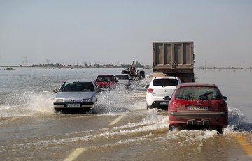 سیلاب در جاده شادگان