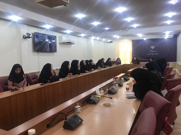 تقویت روحیه خودباوری و مطالبه‌گری بانوان منجر به تغییر نگرش در جامعه می‌شود