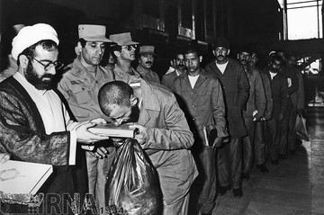 9 اردیبهشت 1364؛ آزادی یکجانبه اسرای معلول عراقی