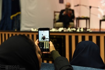 شب ادبیات فارسی با حضور محمود دولت آبادی در دانشگاه شیراز