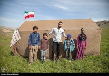 معلم کودکان کوچ نشین