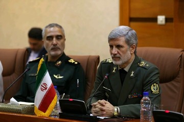 امیر حاتمی: همکاری‌های ایثارگرانه ایران نبود، عراق تجزیه شده بود